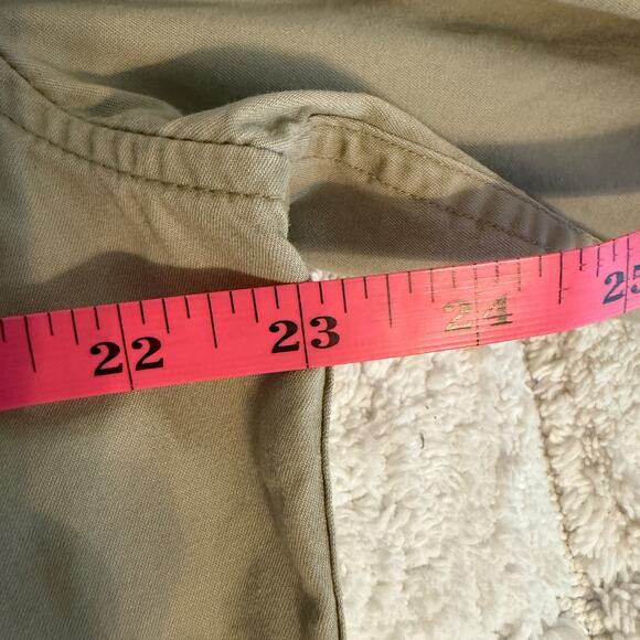 Eddie Bauer Men's Button Down Beige Long Sleeve Shirt Size Large Casual Staple - Picture 7 of 11